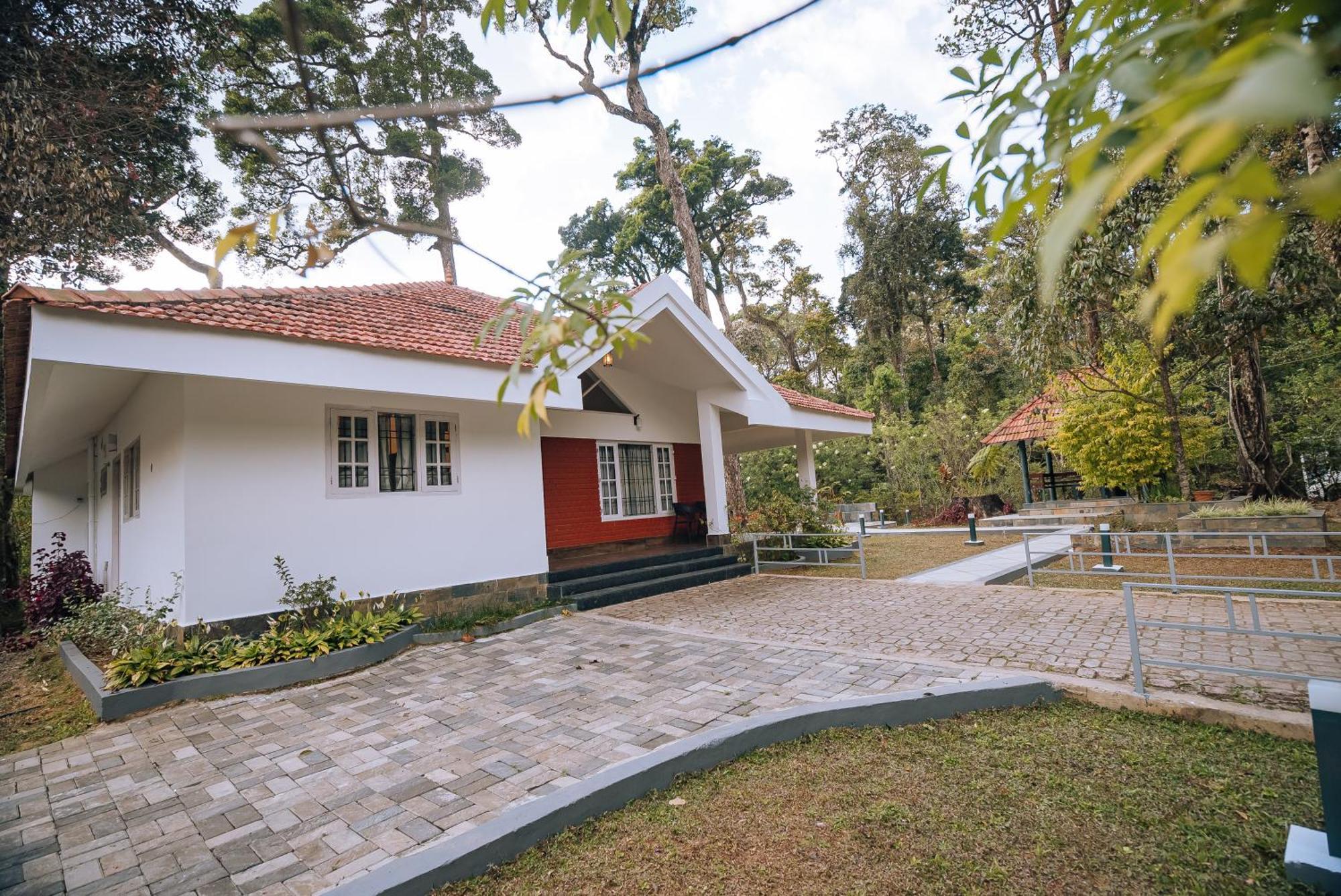 Elixir Woods Luxury Resort And Spa, Munnar Exterior photo